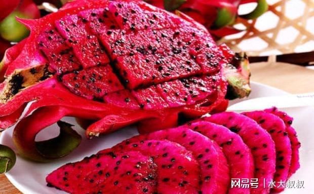 狗可以吃火龍果嗎_狗可以吃火龍果的功效與作用_果狗吃火龍可以驅蟲嗎